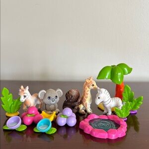 Jungle in My Pocket complete 15 piece playset by Just Play